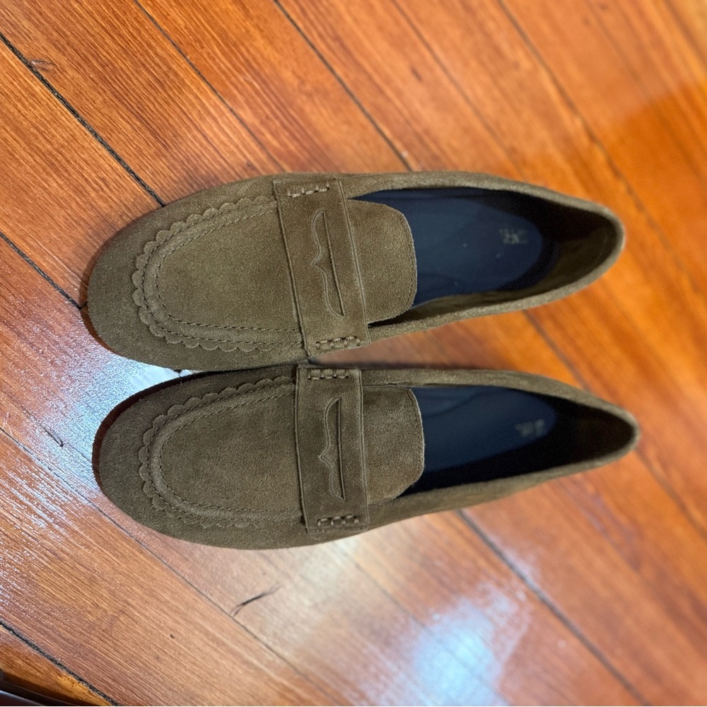Zara Stitched Split Suede Loafers